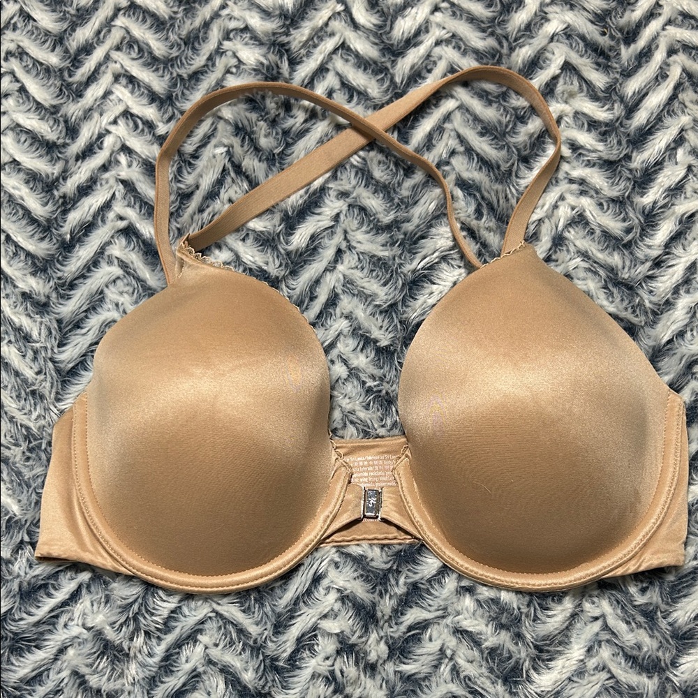Victoria's Secret Body by Victoria Nude Lined Perfect Coverage Underwire Bra